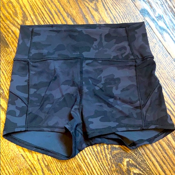 lululemon athletica Pants - Lululemon shorts 6